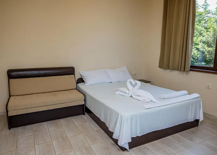 民宿 Family Silitur *