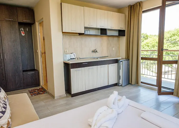 民宿 Family Silitur